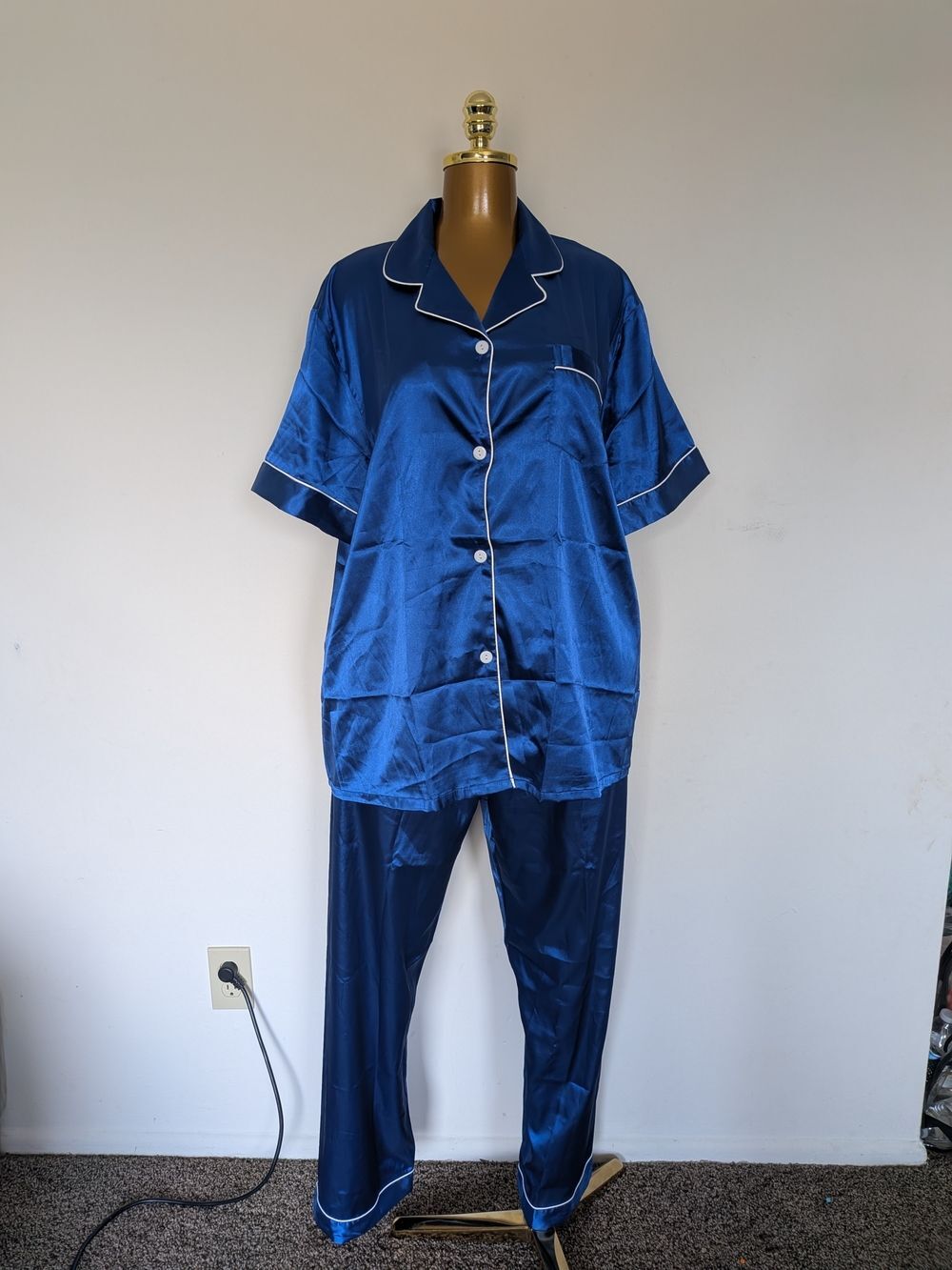 Silky Royal Blue Women's Pajama Set with White Piping XXL